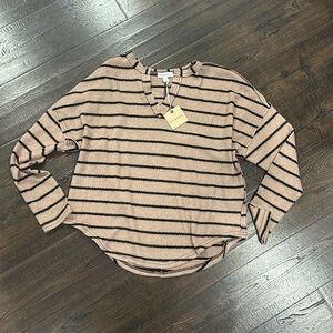 Blu Pepper sweater with tag never worn! Size L super soft!